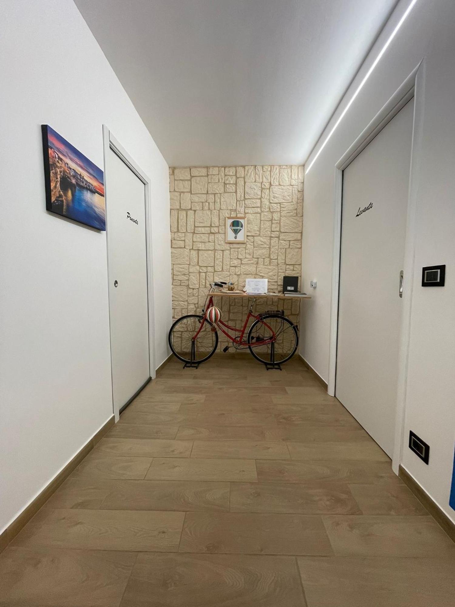 Wanderlust House Hotel Bari Ngoại thất bức ảnh